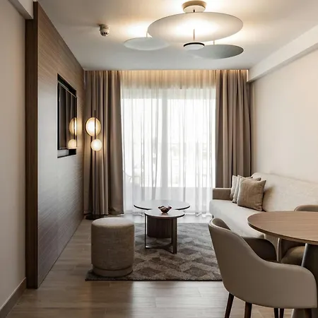 Отель Ac By Marriott St Julian's 4*