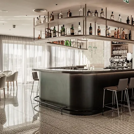 Ac By Marriott St Julian's Отель Сент Джулианс